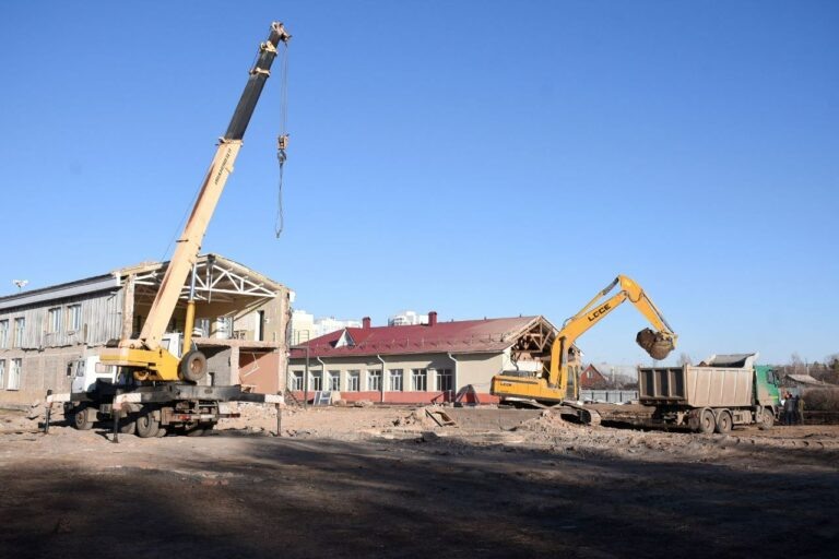    Школу №65 в Южном поселке Оренбурга отремонтируют через год Белов Михаил Александрович