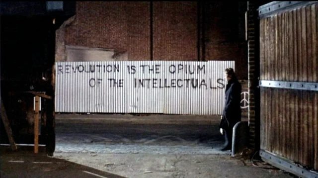 Кадр из фильма "О счастливчик!" (1973) 