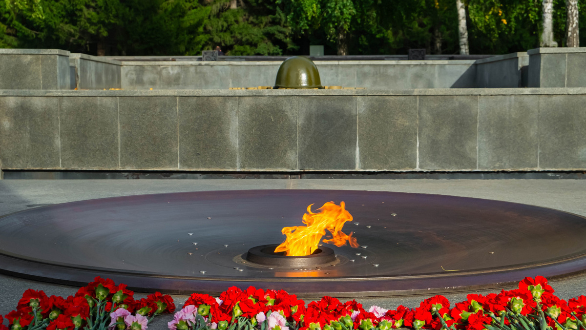 Сквер Славы. Новосибирск. Фотография - www.openmainphoto.ru