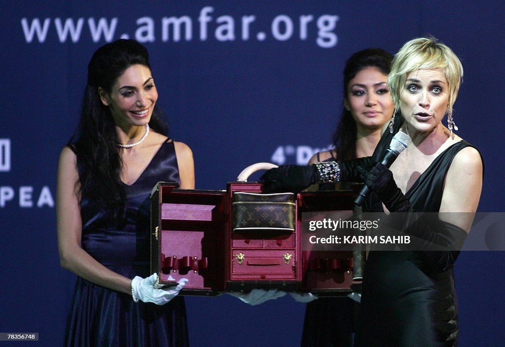 Девчонки, с которыми мы работали на благотворительном вечере (свои фото к сожалению не нашла - поверьте на слово☺️) 