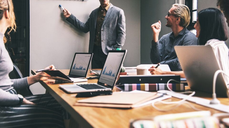    Бизнес. Предприниматели. Источник: pixabay.com