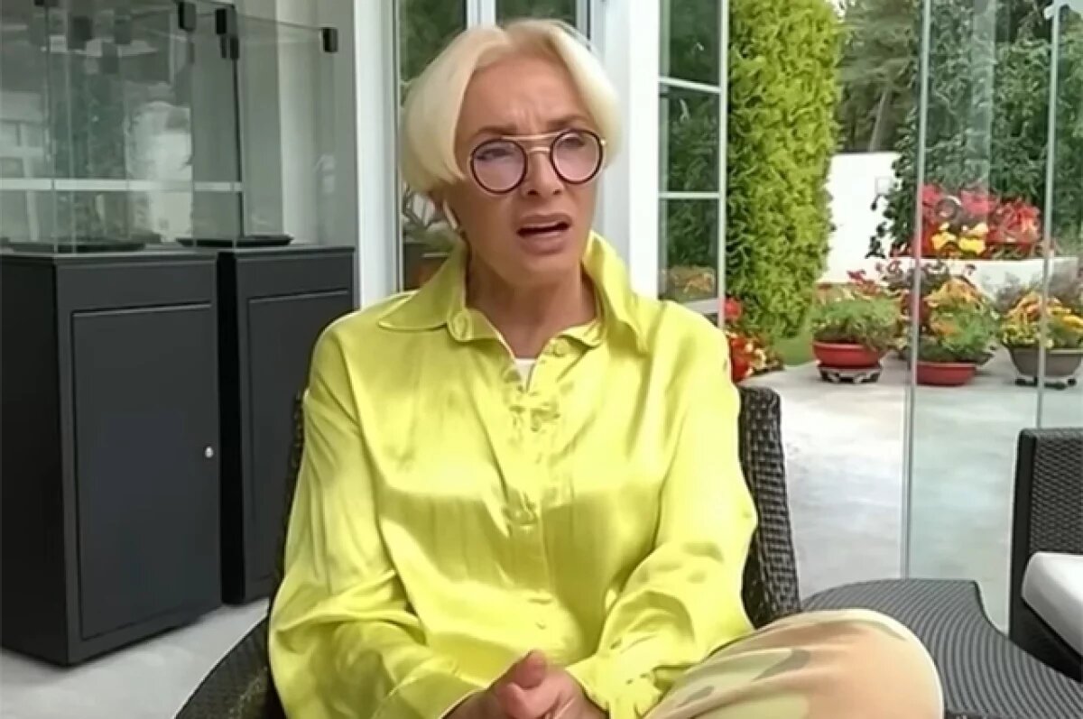    Продюсер Дворцов объяснил причину отмены концертов Вайкуле в Германии