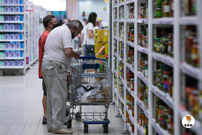    ЕАН / Мальчик в Кузбассе двое суток провел в магазине, уничтожая продукты