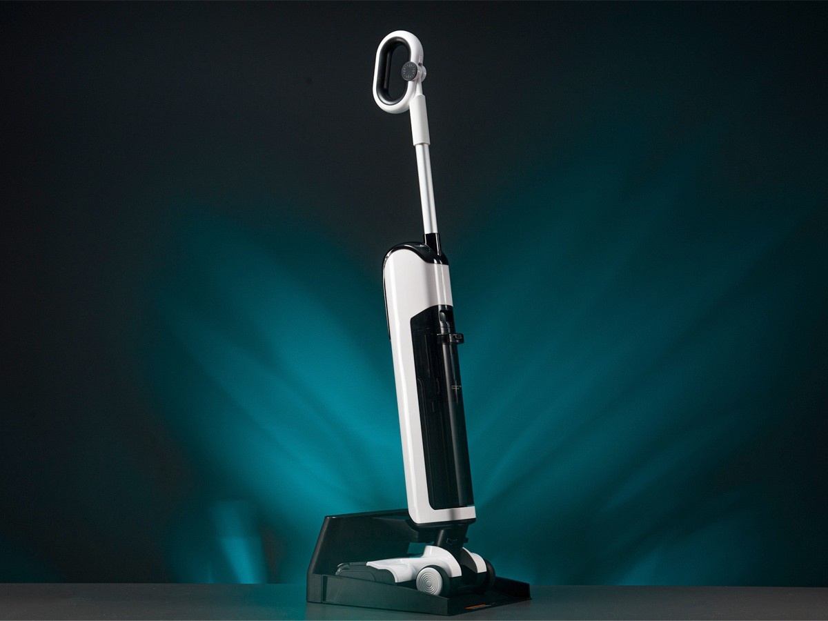    Обзор UWANT D100: беспроводной моющий пылесос с функцией самоочистки