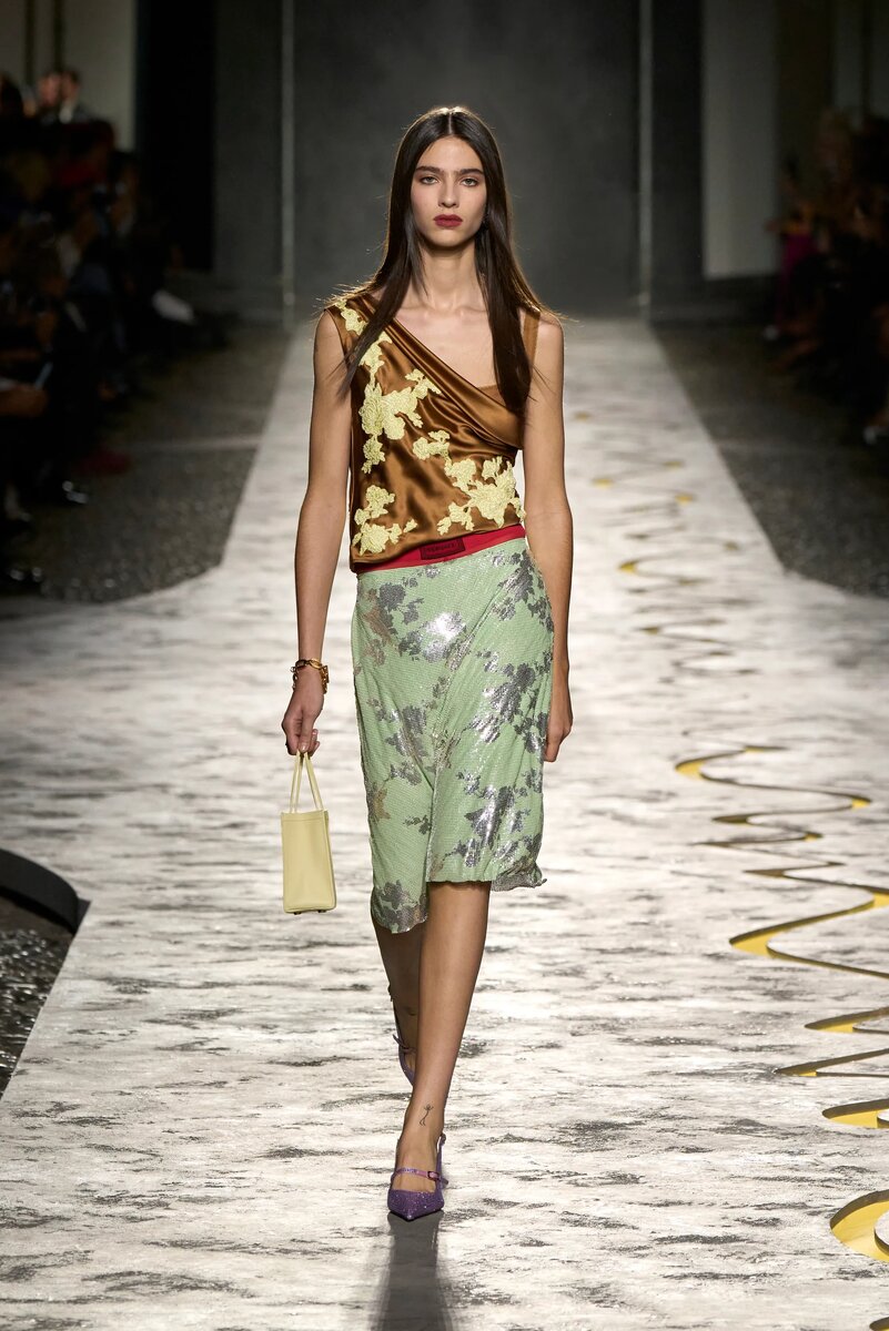 Versace Spring 2025