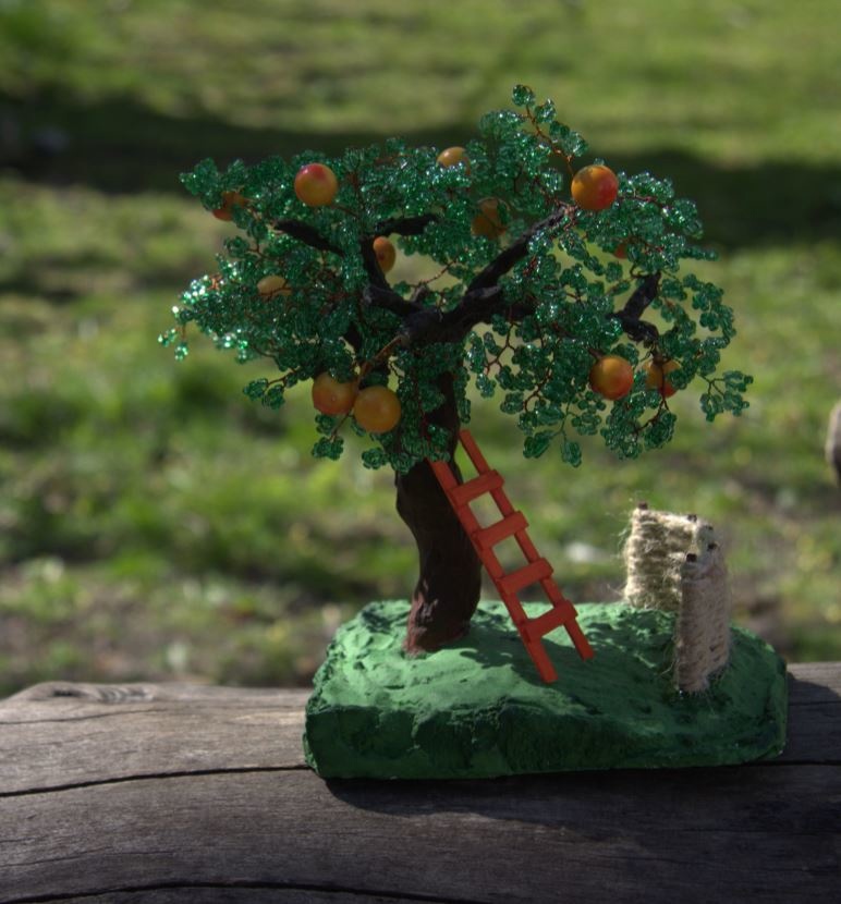 Яблоня и Береза из биссера листайте карусель ====>>> 