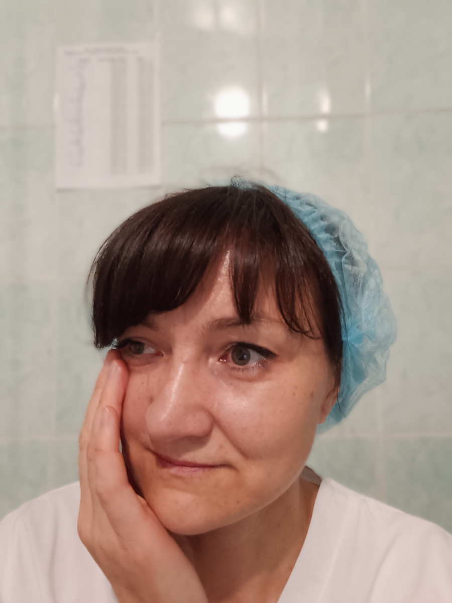 Подавленное состояние, хотелось постоянно плакать и выплакать эту боль. 