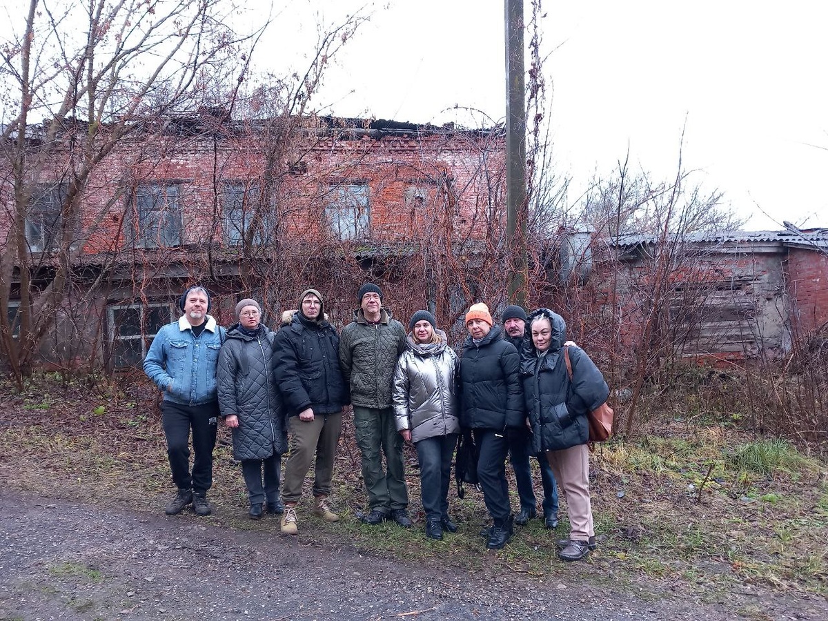 Гости-историки на территории "Фабрики"