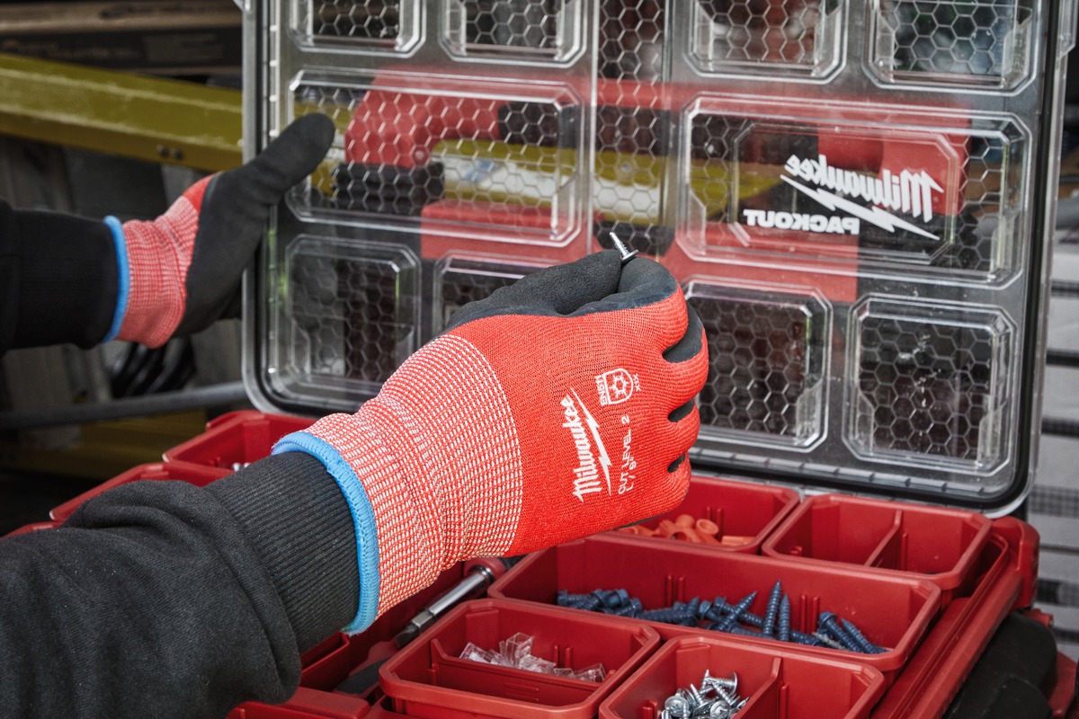 Перчатки зимние Milwaukee с защитой от минимальных рисков, уровень 2, размер L/9