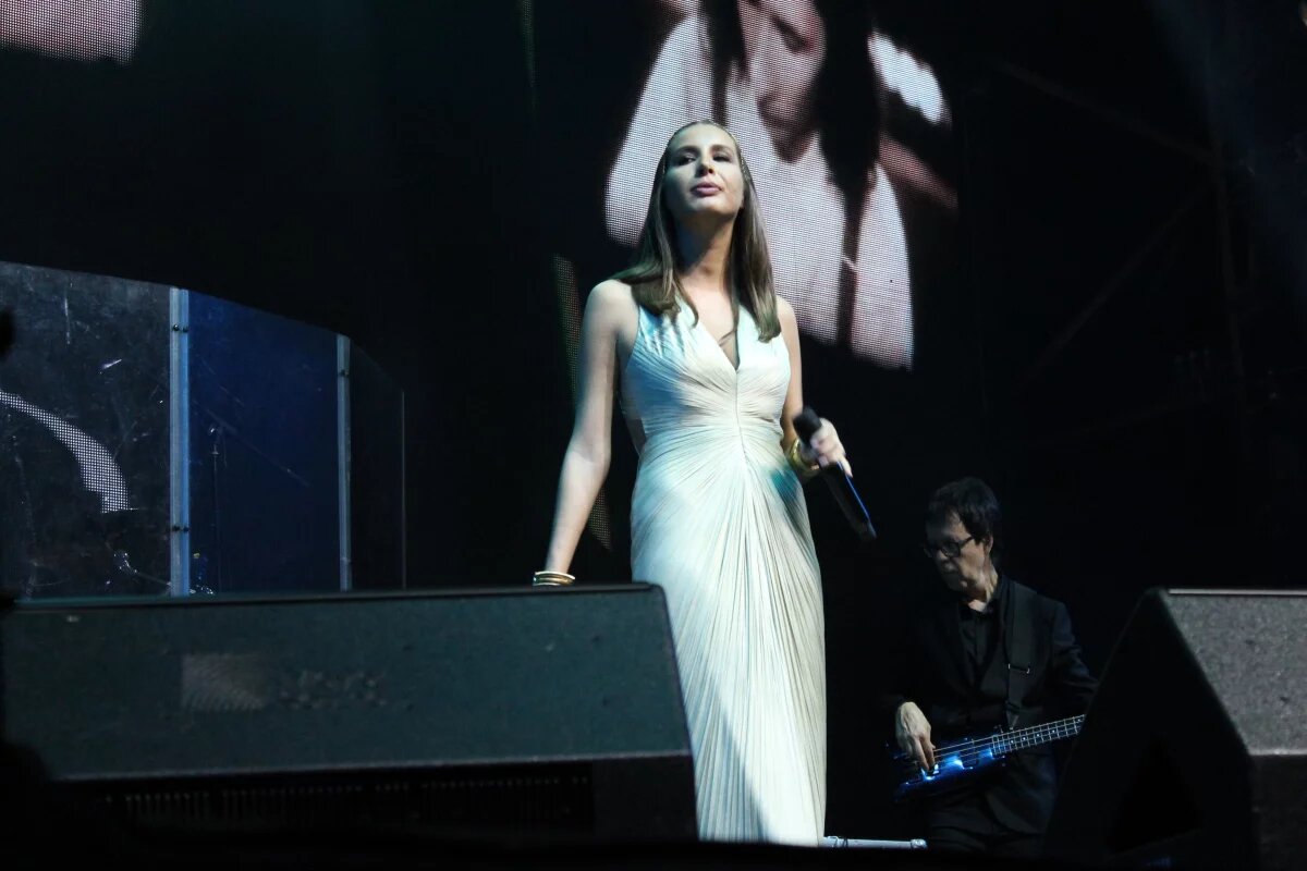    Кети Топурия рассказала, как совмещает роль певицы и многодетной матери