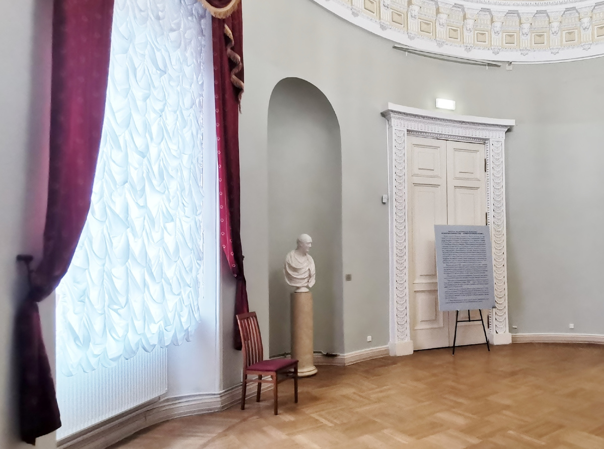  Бывшие покои великого князя Константина Павловича. Фото автора.