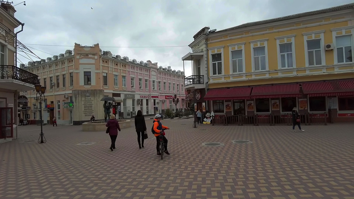 Едем на велосипеде по Феодосии