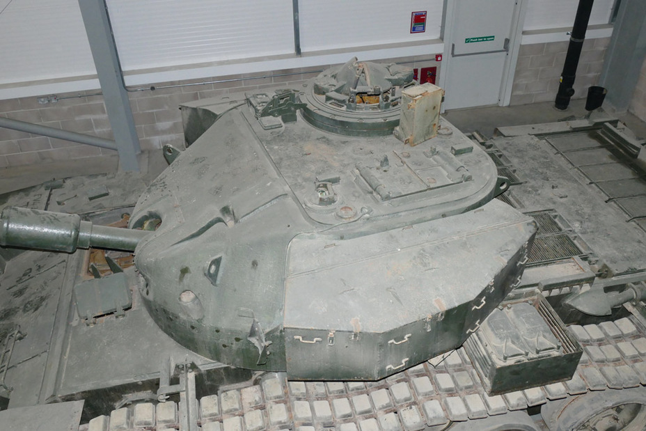 Башня получила слегка изменённые фото. Фотография - Юрий Пашолок.