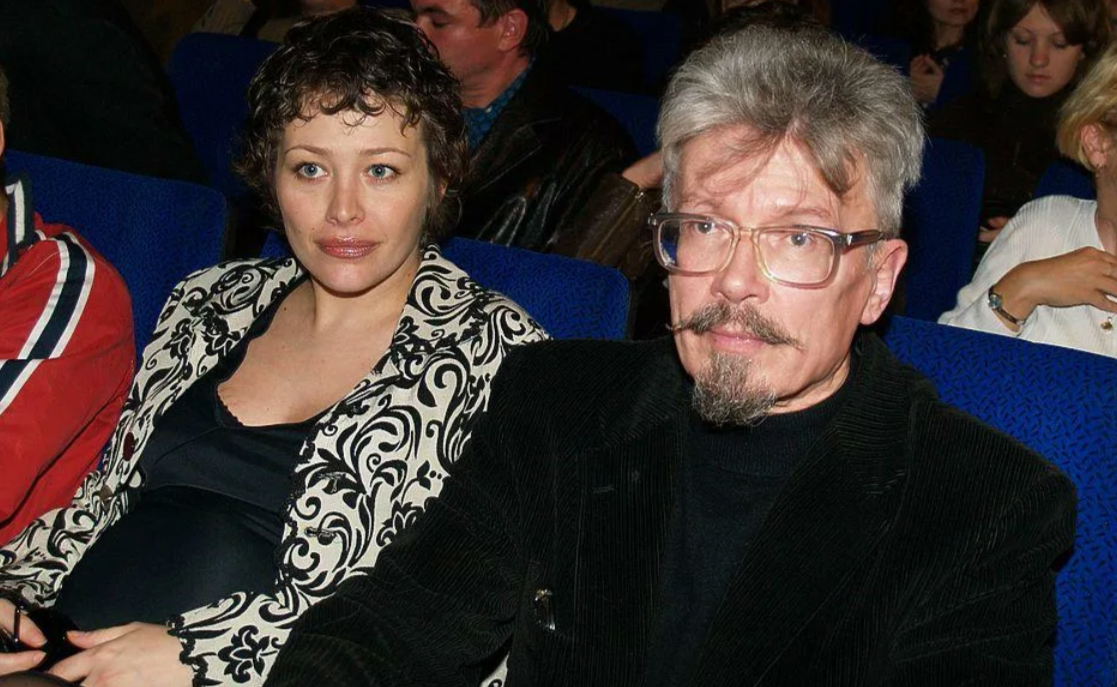 на фото Екатерина Волкова и Эдуард Лимонов
