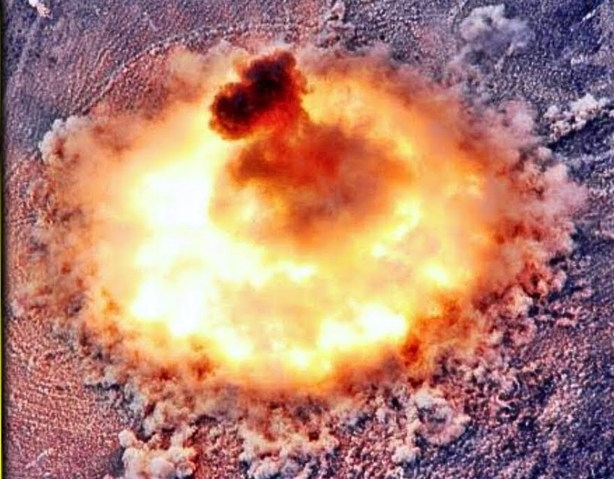    Там, куда попадет "Орешник", будем очень жарко!