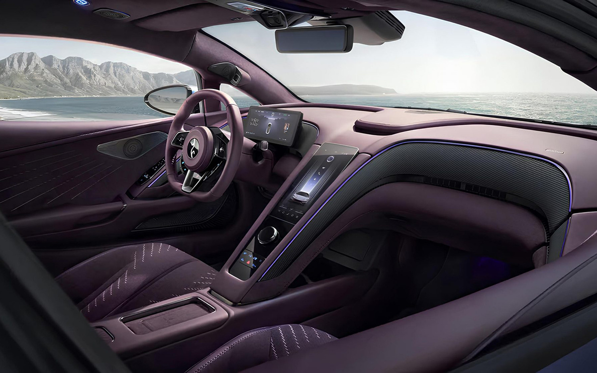 Салон BYD Yangwang U9. Фото: BYD