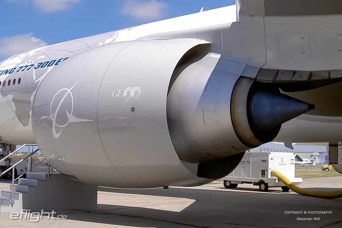 Двигатель General Electric GE90 Boeing 777X