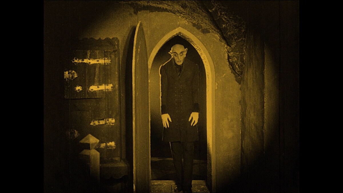 Кадр из культового фильма "Носферату, симфония ужаса" 1922г.