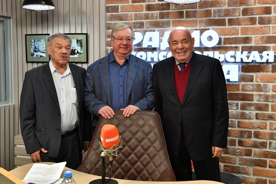    Александр Гамов, Сергей Степашин и Михаил Швыдкой Иван МАКЕЕВ