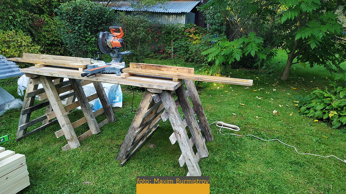 Направляющие помогут мне в работе с длинной доской, теперь ее можно располагать относительно пилы с любой стороны – очень удобно!