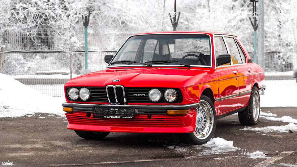BMW 5-Series (e12)