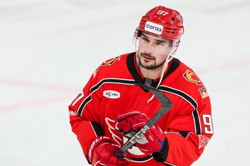    Пресс-служба ХК «Автомобилист» / Семен Кизимов стал автором одной из шайб в матче с «Авангардом»