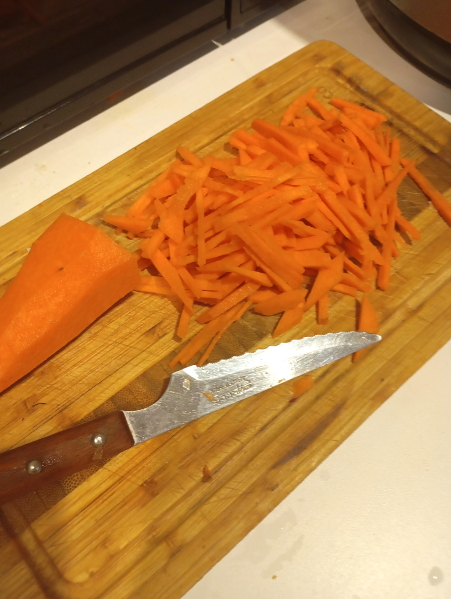 Морковь нашинкованная