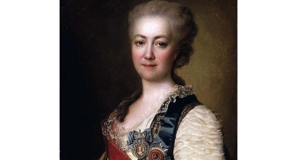     Государственный деятель, писательница и педагог, директор Императорской Академии наук и художеств в Санкт-Петербурге, первый председатель Императорской Академии Российской, организатор и участница создания первого толкового словаря русского языка княгиня Екатерина Дашкова / Википедия