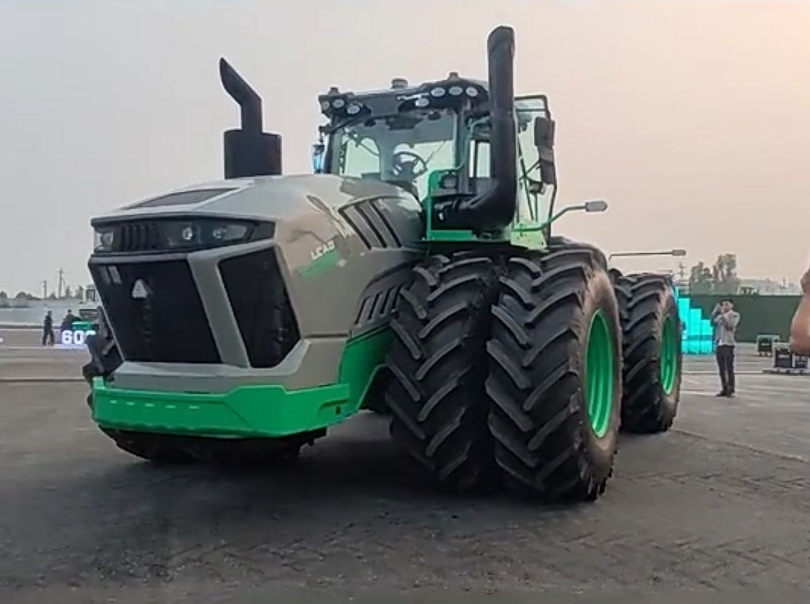 Это китаец на 600 сил