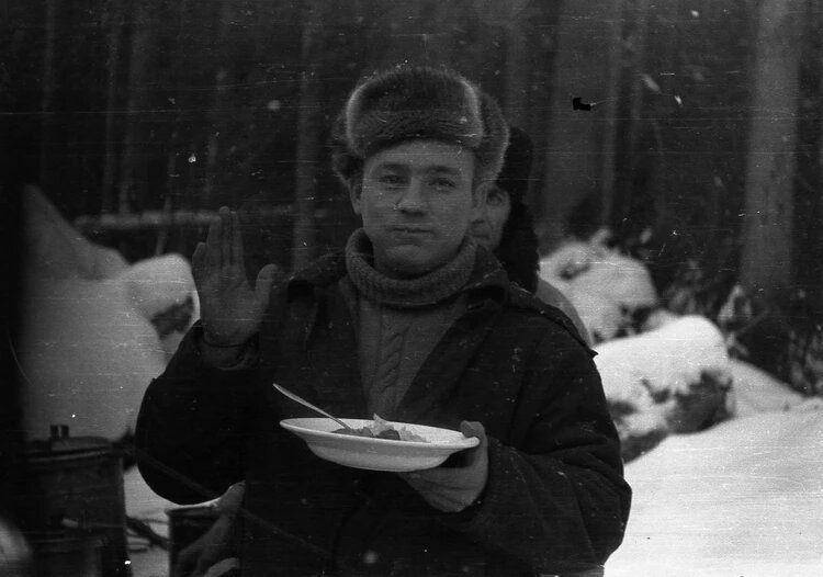 Никелпай Рыбников: "Я в столовой ем, а мне в рот смотрят"!. Фото: Владимир Васильев
