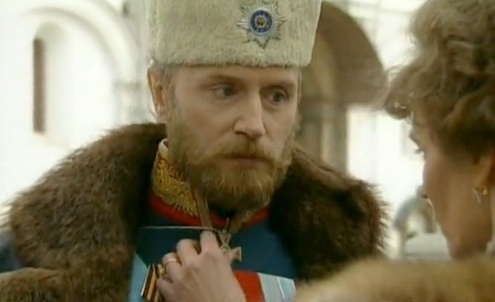 "Империя под ударом" (2000)