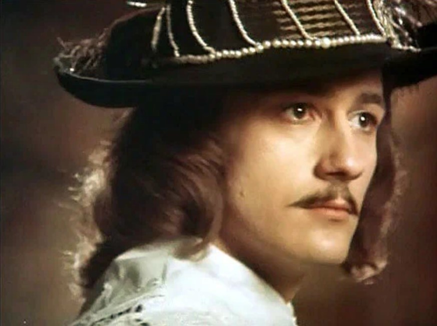 Олег Меньшиков в роли капитана Фракасса