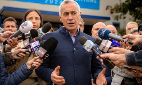 Кэлин Джорджеску лидирует на президентских выборах в Румынии