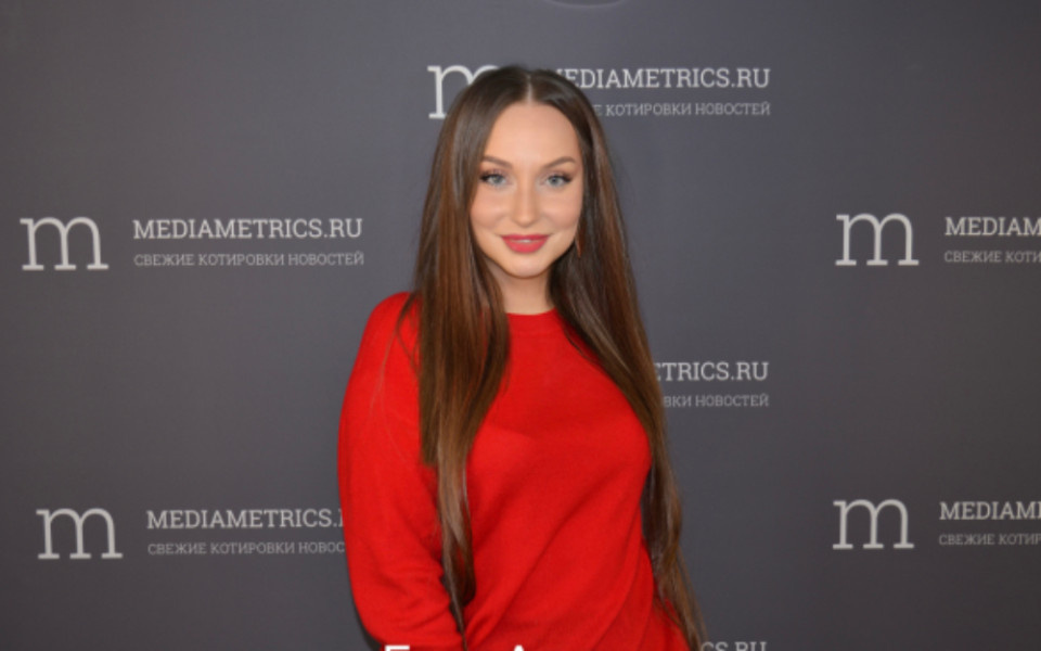 Мария Тарханова в студии радио Медиаметрикс