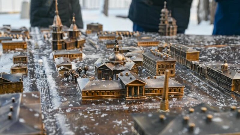     Состоялось открытие макета старого города в Нагорном парке barnaul.org