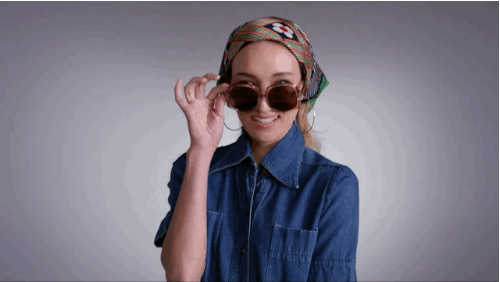 Такой была мода в 1975-м году.
