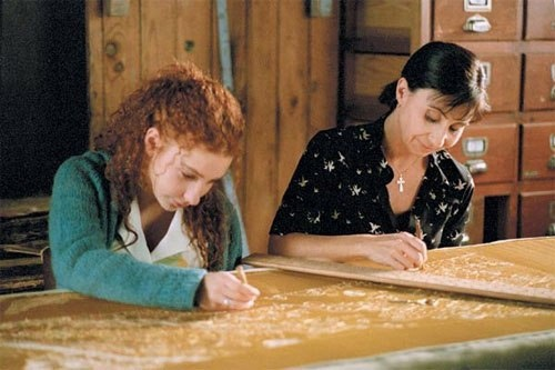 
Кадр из фильма "Вышивальщицы/Brodeuses".