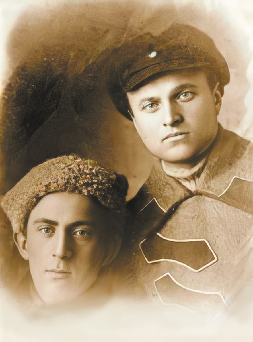 Красноармеец Кирилл Орловский с другом. Источник https://avatars.mds.yandex.net/i