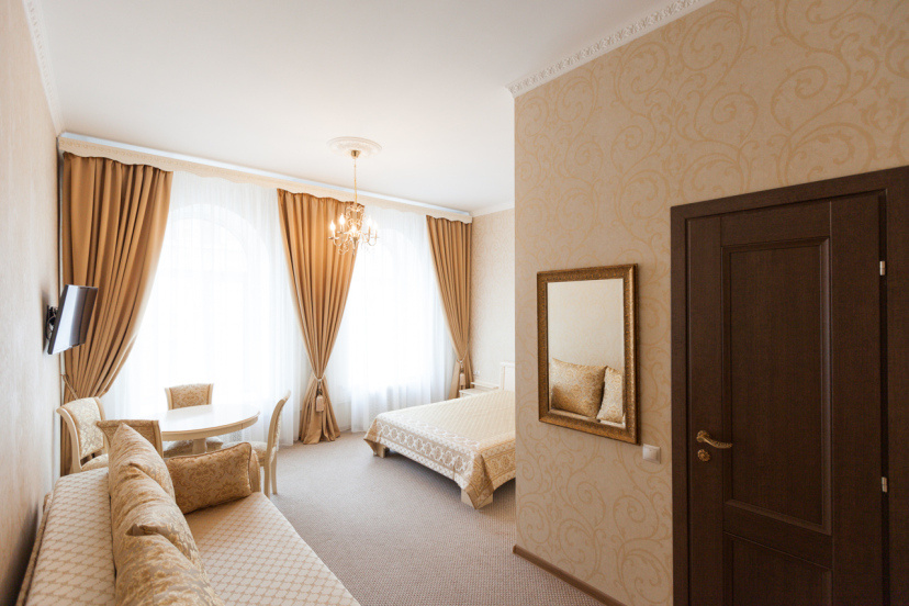 Обзор и отзыв: отель «Версаль» в Санкт-Петербурге