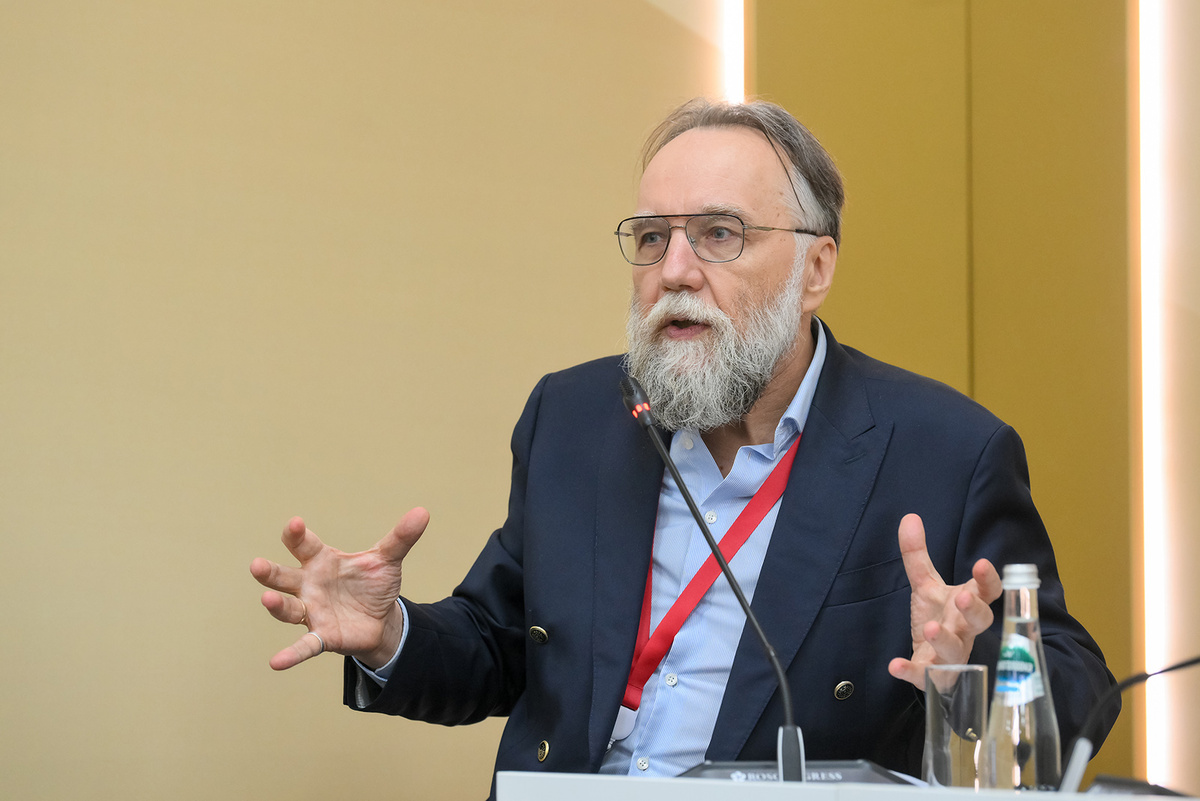 Александр Дугин считает, что выпады в сторону России точно не останутся без ответа.  Фото: из фотобанка Фонда Росконгресс photo.roscongress.org / Елена Стадниченко