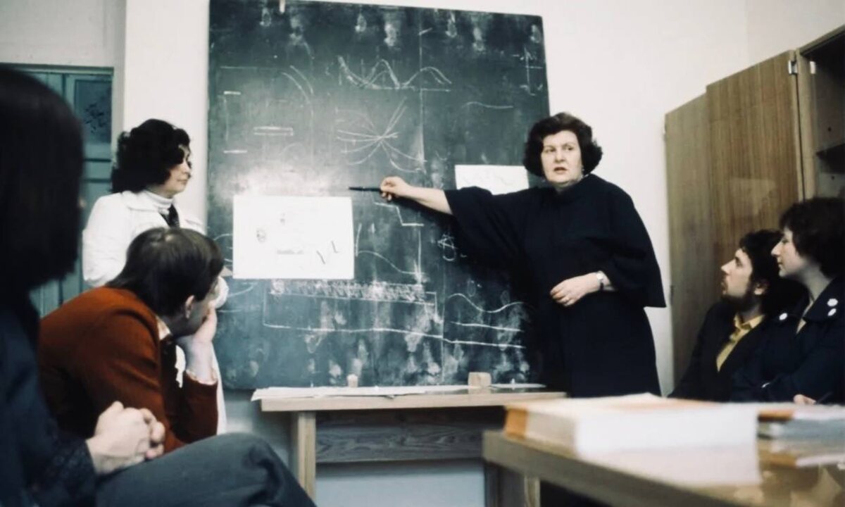 Академик Наталья Бехтерева на научной конференции