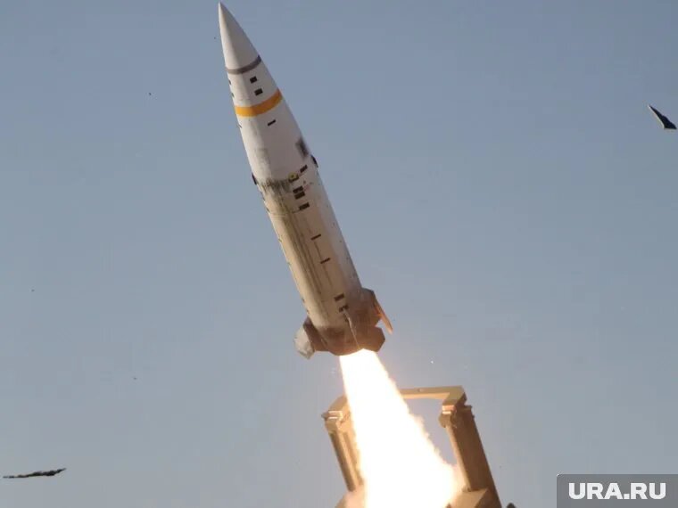 Украина наносила удары ракетами ATACMS по России, после чего Россия представила миру «Орешник». Фото: U.S. Army