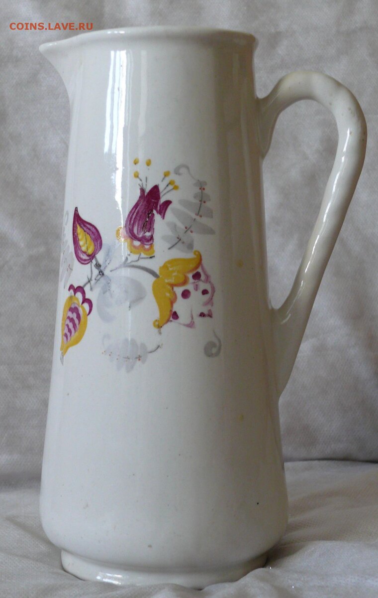 Кувшин-молочник.