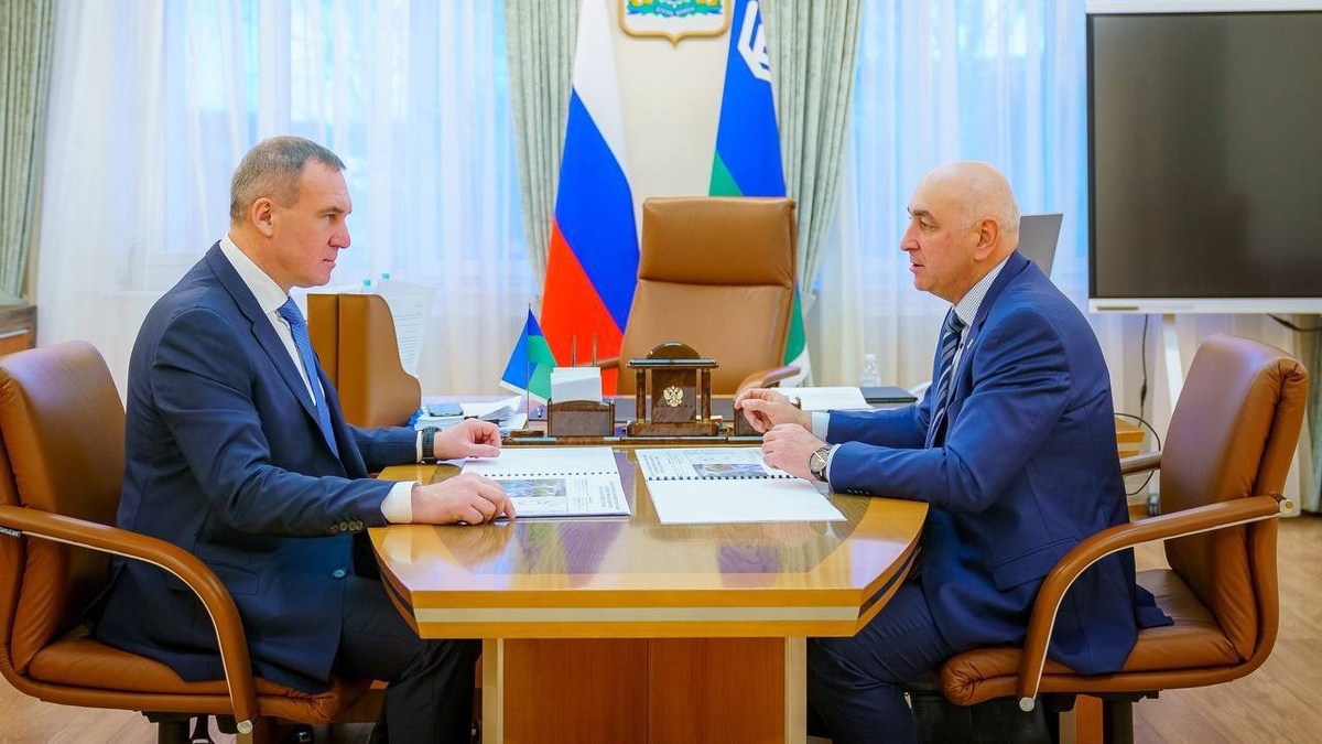    Глава Когалыма досрочно покинул пост