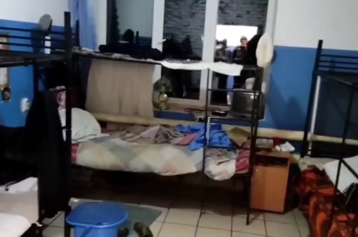    Оперативные кадры СК с места происшествия в Алтайском крае.