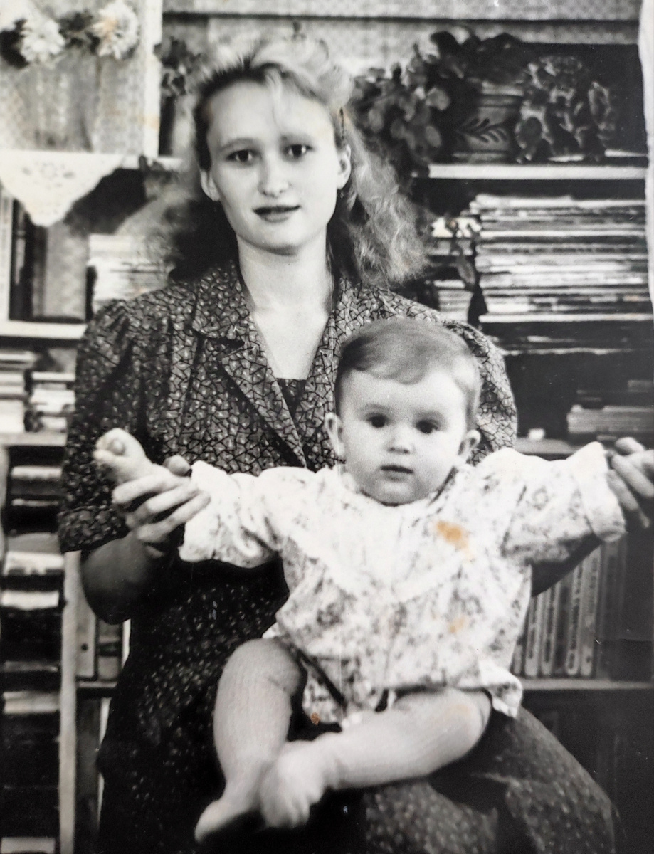 Я с Алёнкой 