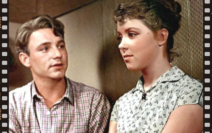 кадр из фильма «Девушка без адреса»