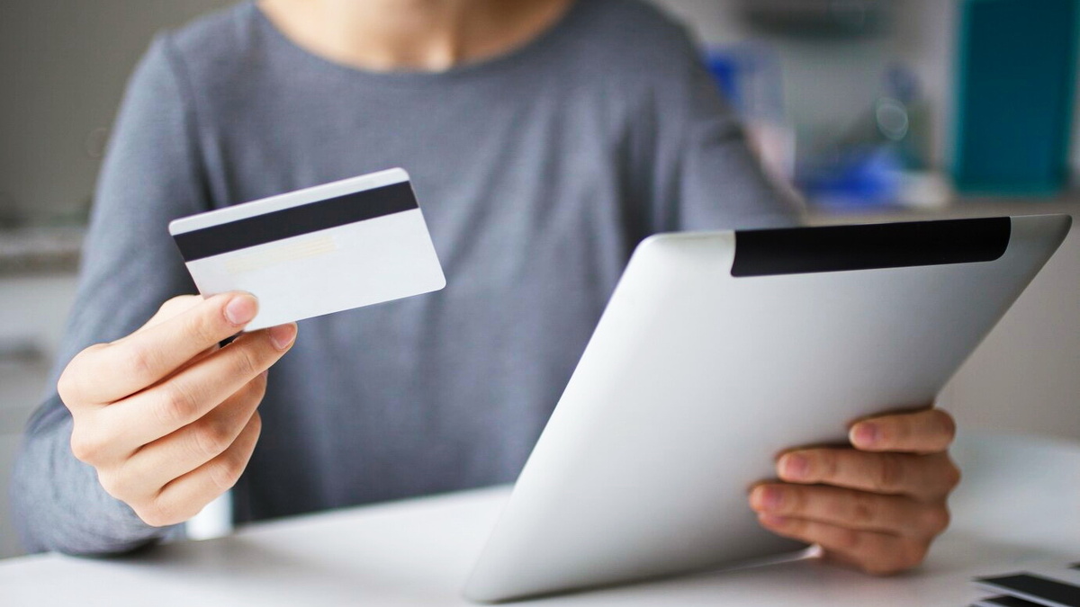    Большинство сургутян уже заплатили налоги