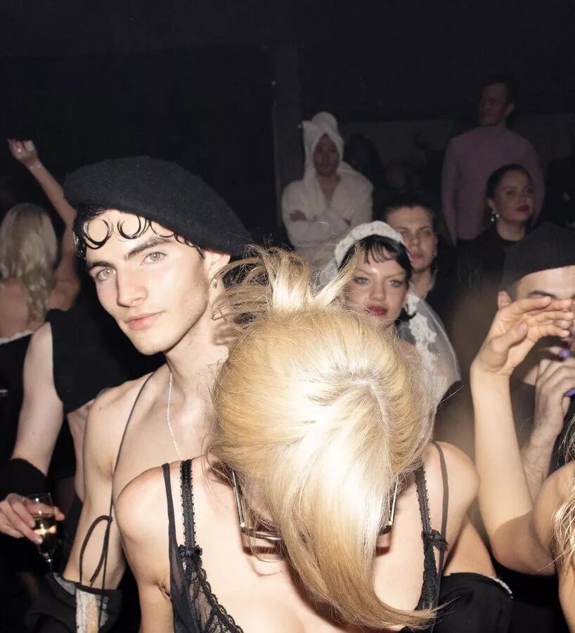 © Фото : Настя Ивлеева
Вечеринка в клубе "Мутабор", организованная Анастасией Ивлеевой