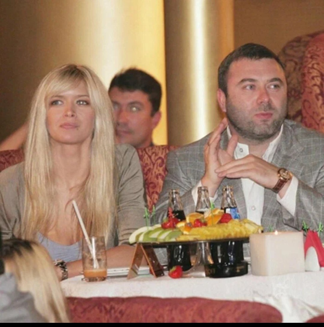 Вера Брежнева и ее муж Михаил Киперман.